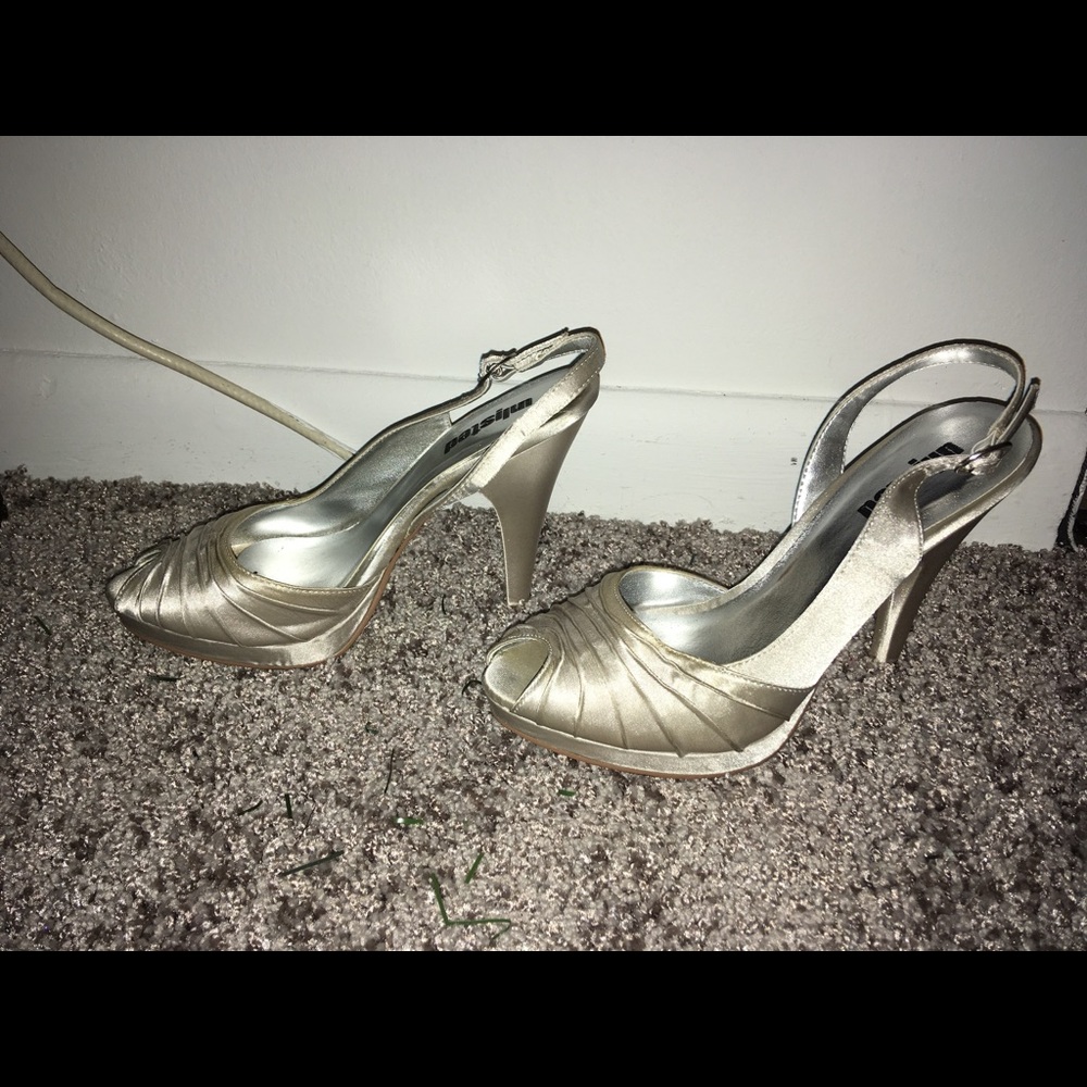 Satin silver Heels